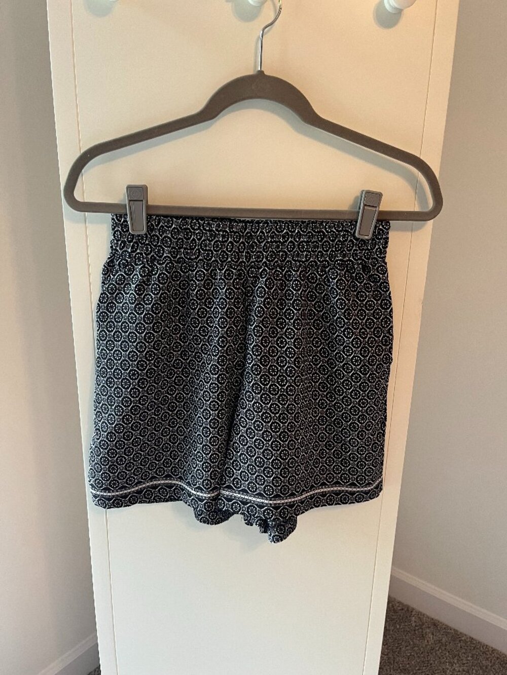 Max Studio Women's Casual Shorts - Size Small